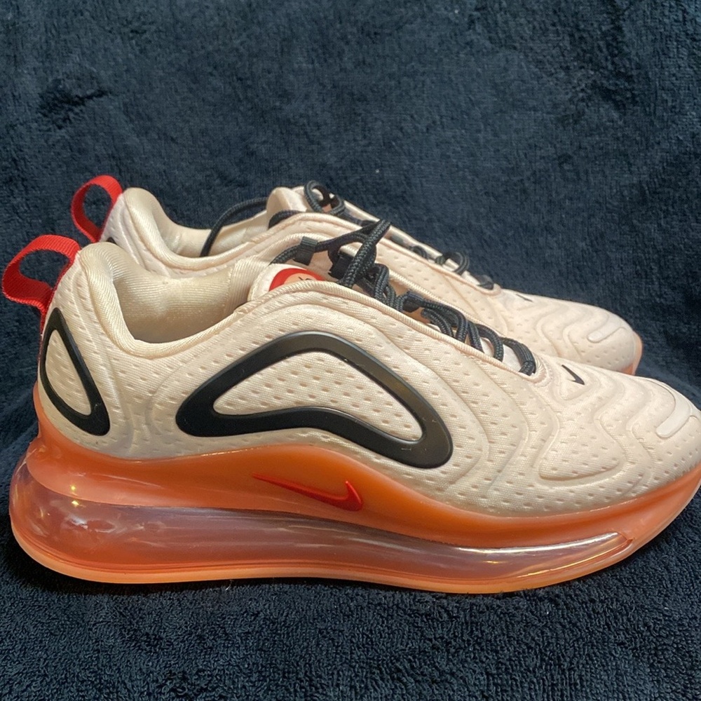 Nike 270 - Picture 4 of 8